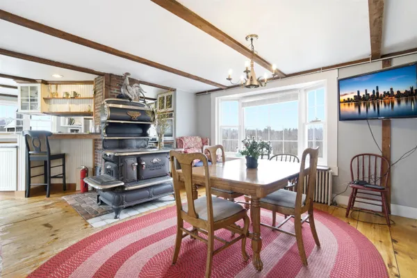 $1,500,000 | 235 Windsor Road, Hillsborough, NH 03244