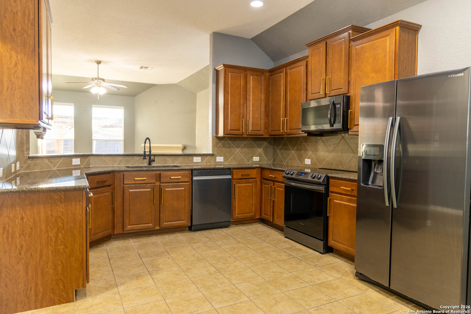 12818 Point San Antonio, TX 78253 - Photo 5 of 25