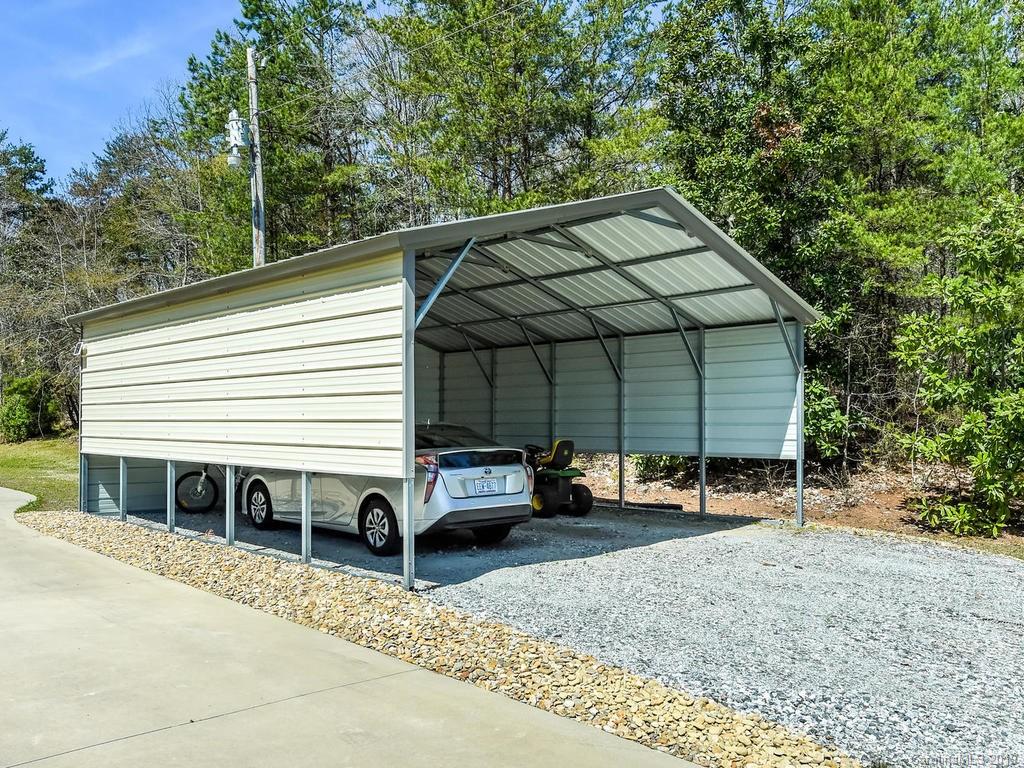 124 Red Fox Road Columbus, NC 28722 - Photo 23 of 32