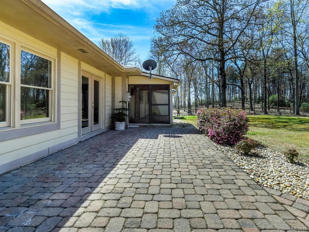 124 Red Fox Road Columbus, NC 28722 - Photo 27 of 32