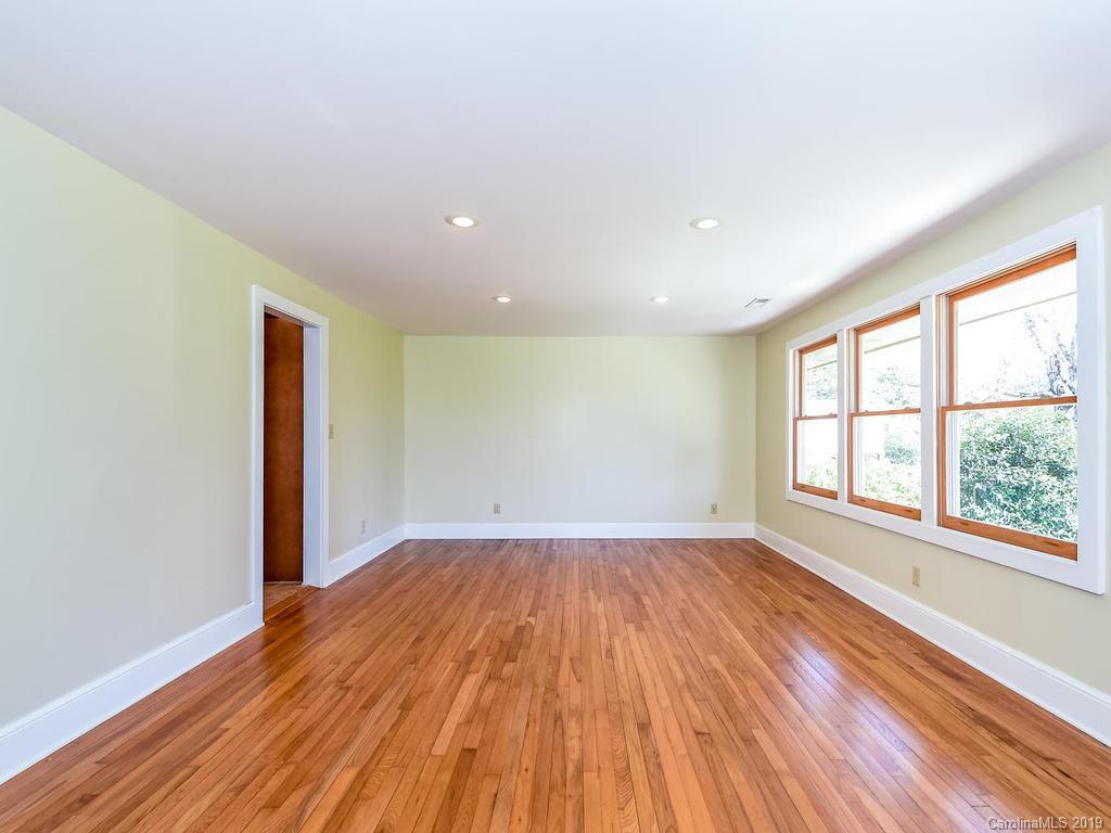 124 Red Fox Road Columbus, NC 28722 - Photo 4 of 32
