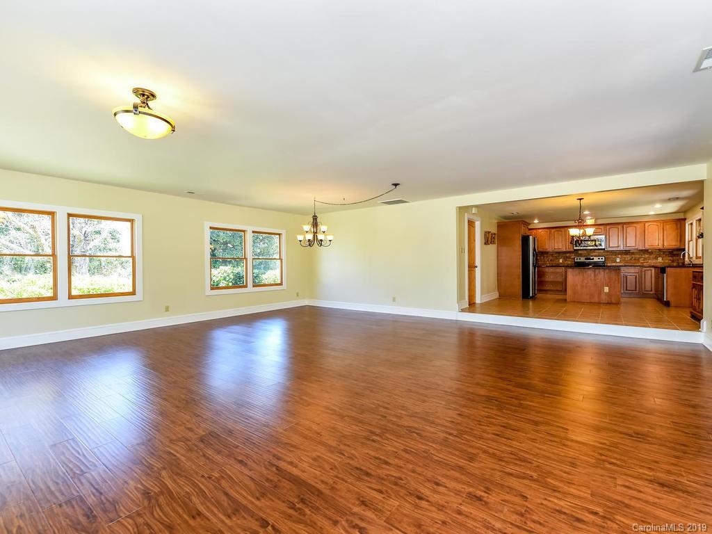 124 Red Fox Road Columbus, NC 28722 - Photo 6 of 32
