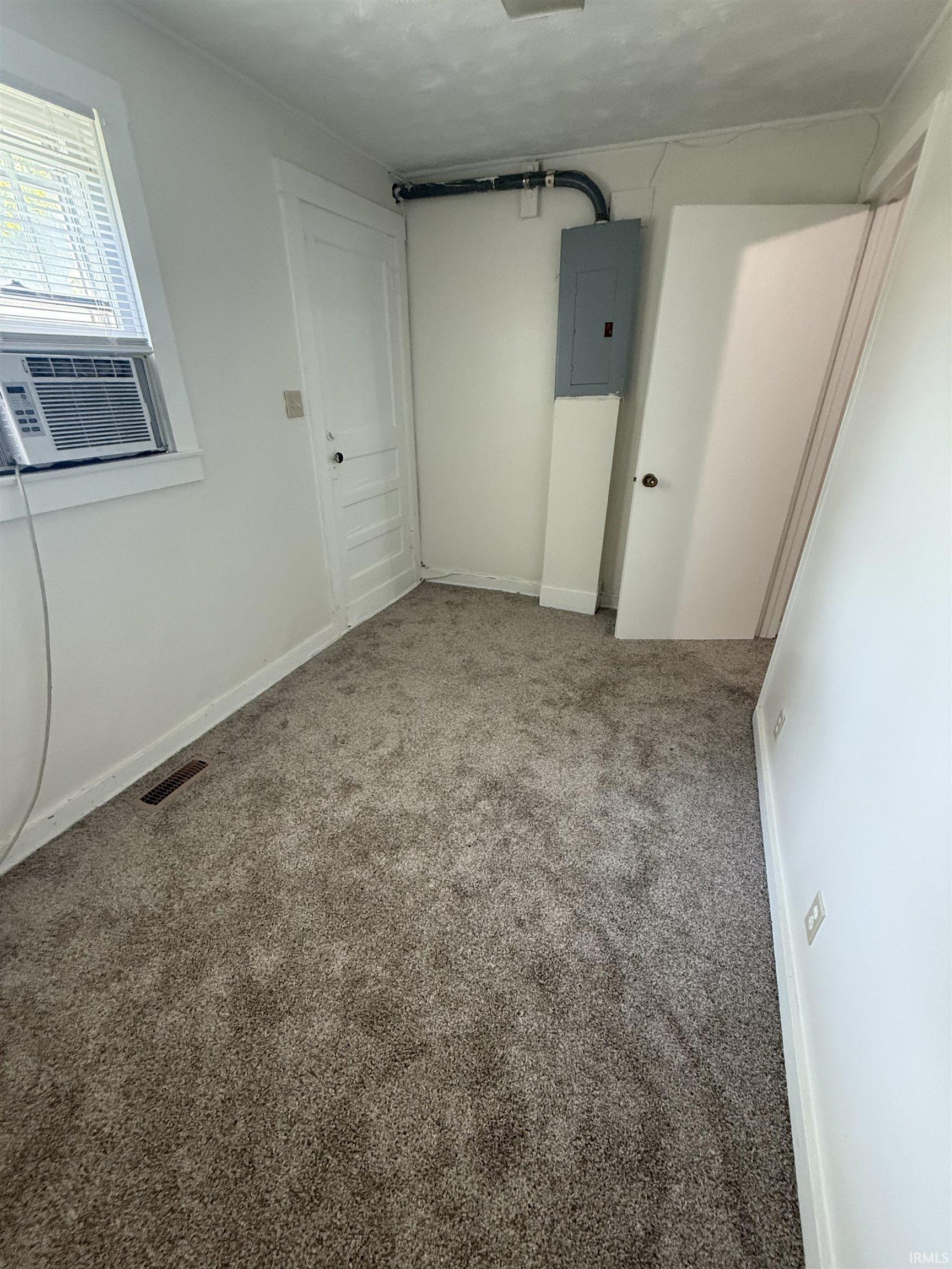 406 17th Street, Unit A Bedford, IN 47421 - Photo 2 of 7