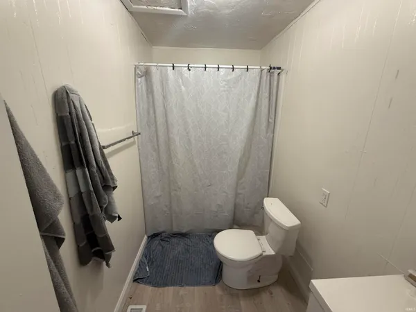 $940 | 406 17th Street, Unit A, Bedford, IN 47421