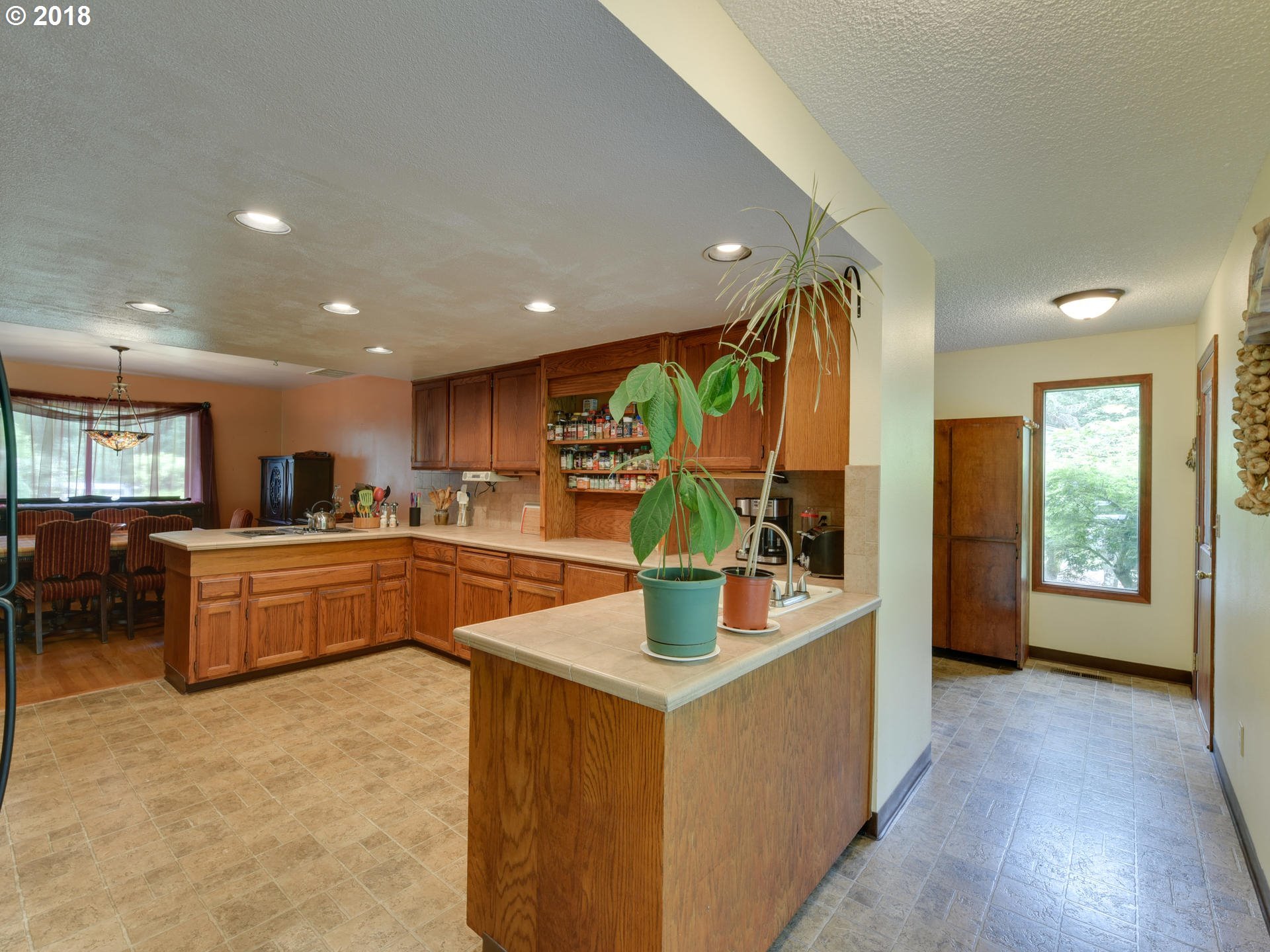 27675 Southeast Blay Road Eagle Creek, OR 97022 - Photo 9 of 32 Gallery Image 9