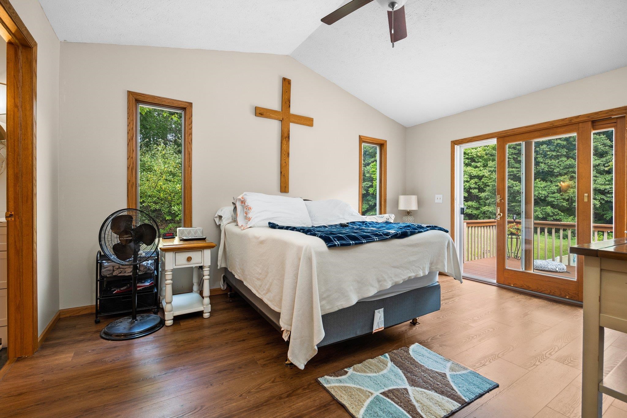 10006 Skiver Road Traverse City, MI 49685 - Photo 28 of 43 1914793-27.JPG