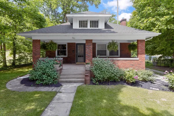 $229,900 | 321 North Broadway Street, Cassopolis, MI 49031