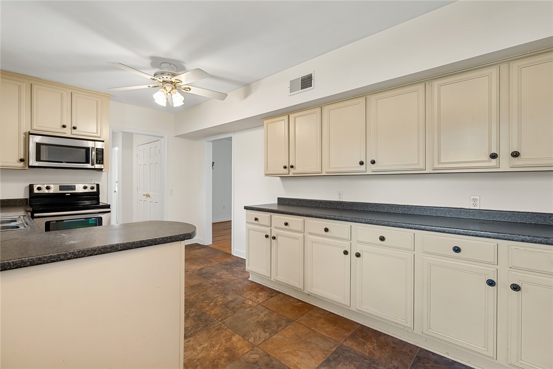 1112 Greenacres Anderson, SC 29621 - Photo 15 of 44 Gallery Image 15