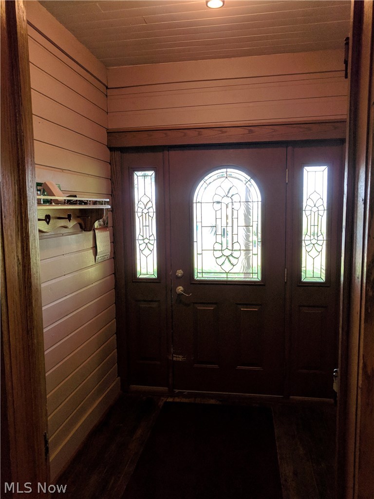 4172 Akron Road Smithville, OH 44677 - Photo 26 of 30 Entry Foyer