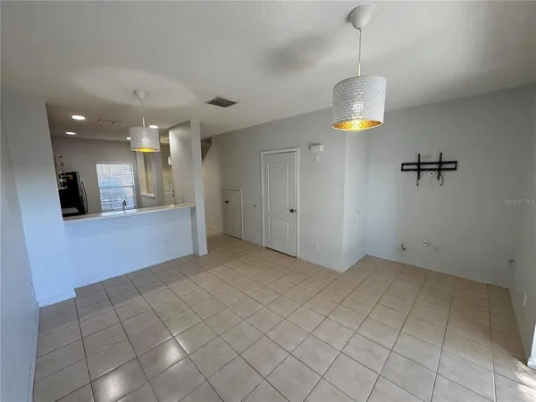 $1,900 | 10608 Savannah Wood Court, Orlando, FL 32832