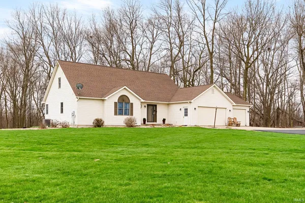 $499,000 | 5105 East State Road 14, Claypool, IN 46510