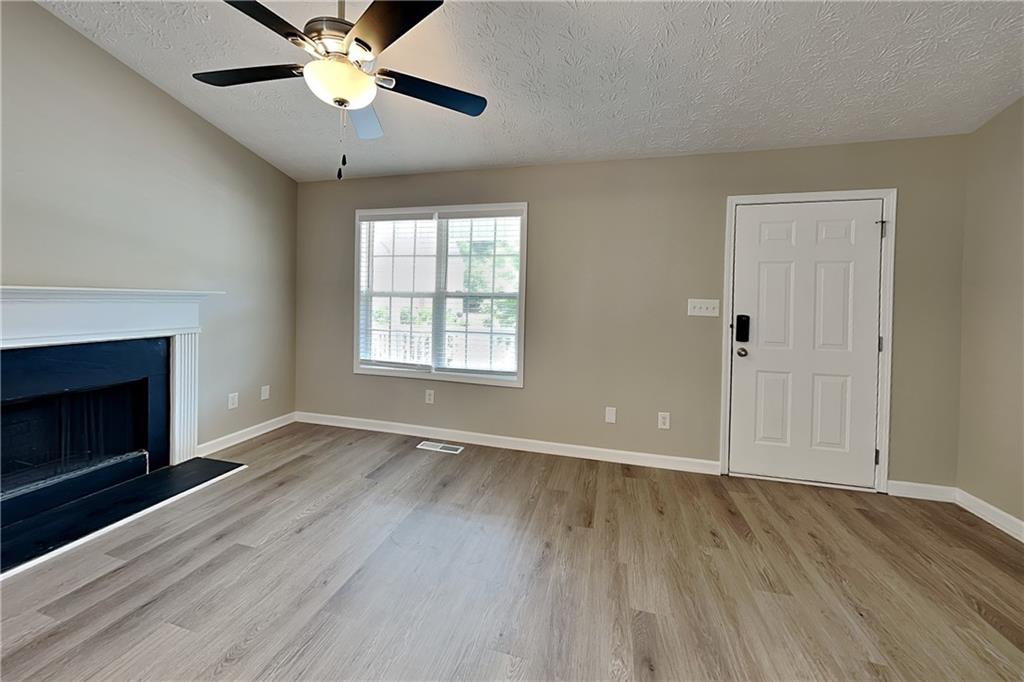 110 Rockefeller Lane Dallas, GA 30157 - Photo 4 of 19