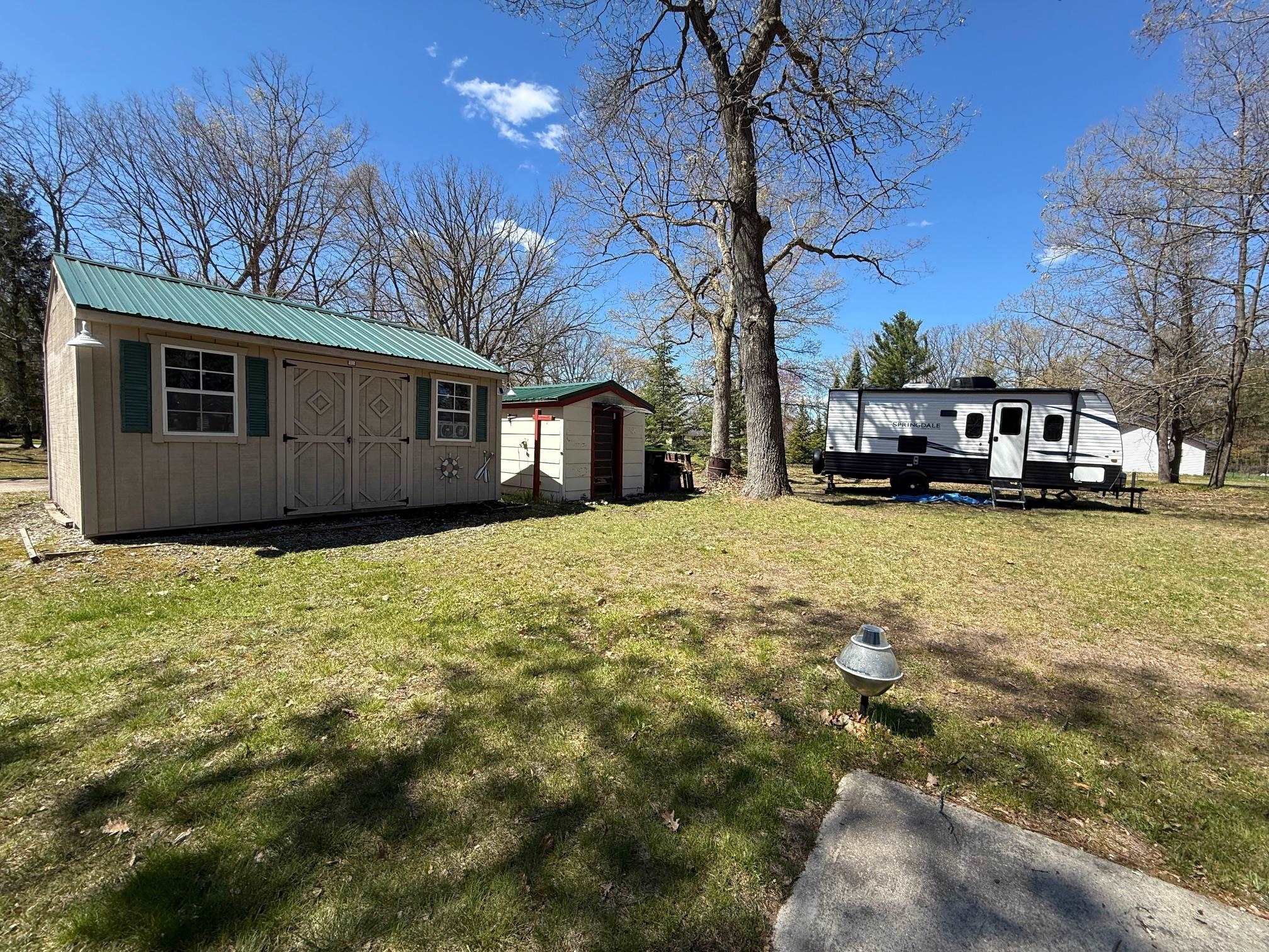 6321 Elk Lake Road Gladwin, MI 48624 - Photo 15 of 47