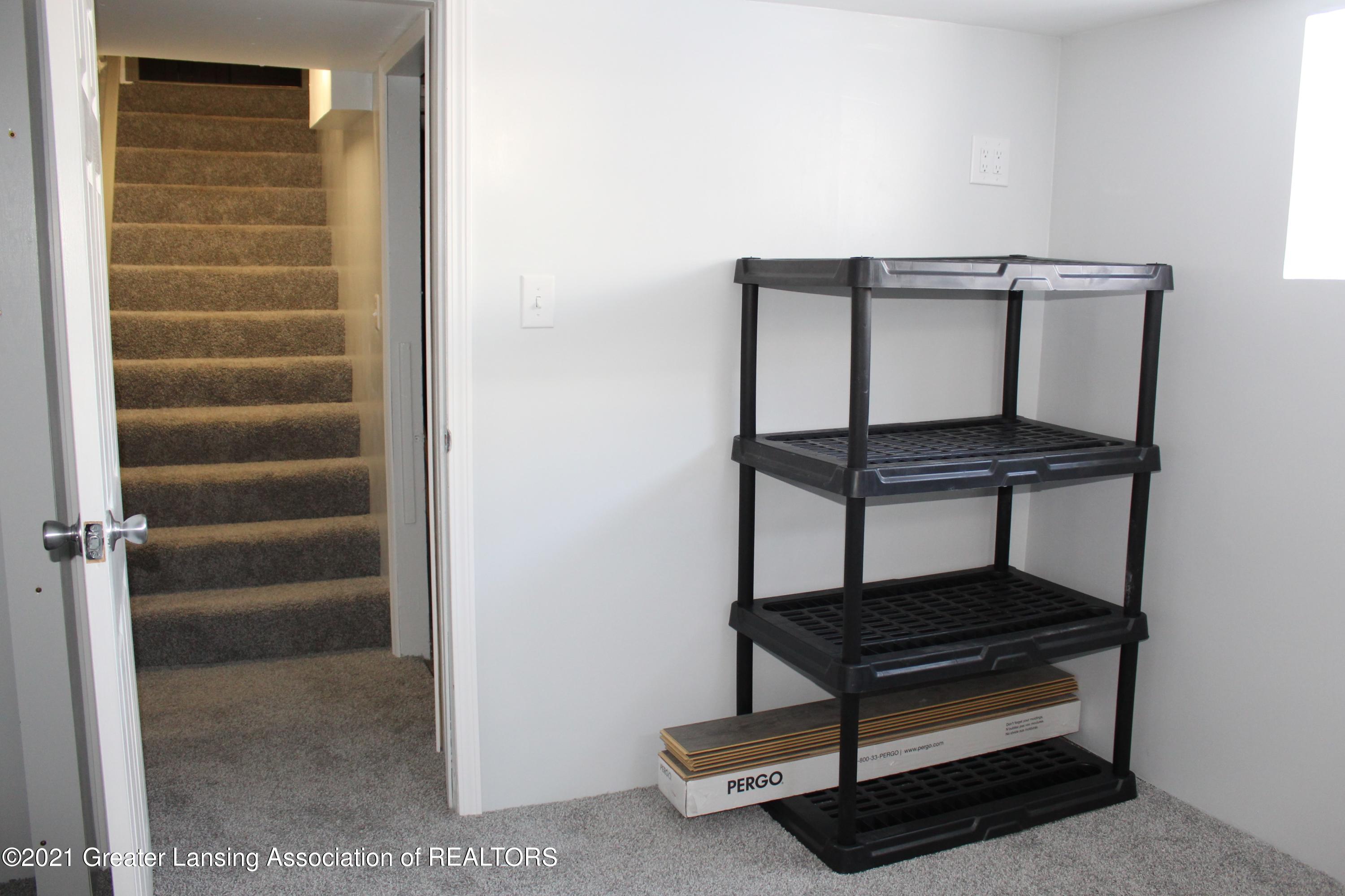 2822 North Aurelius Road Lansing, MI 48910 - Photo 31 of 50 32 - bdrm4
