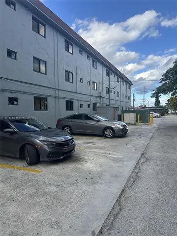 $1,600 | Central North Miami, North Miami, FL 33161