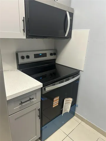 a close view of stove top oven