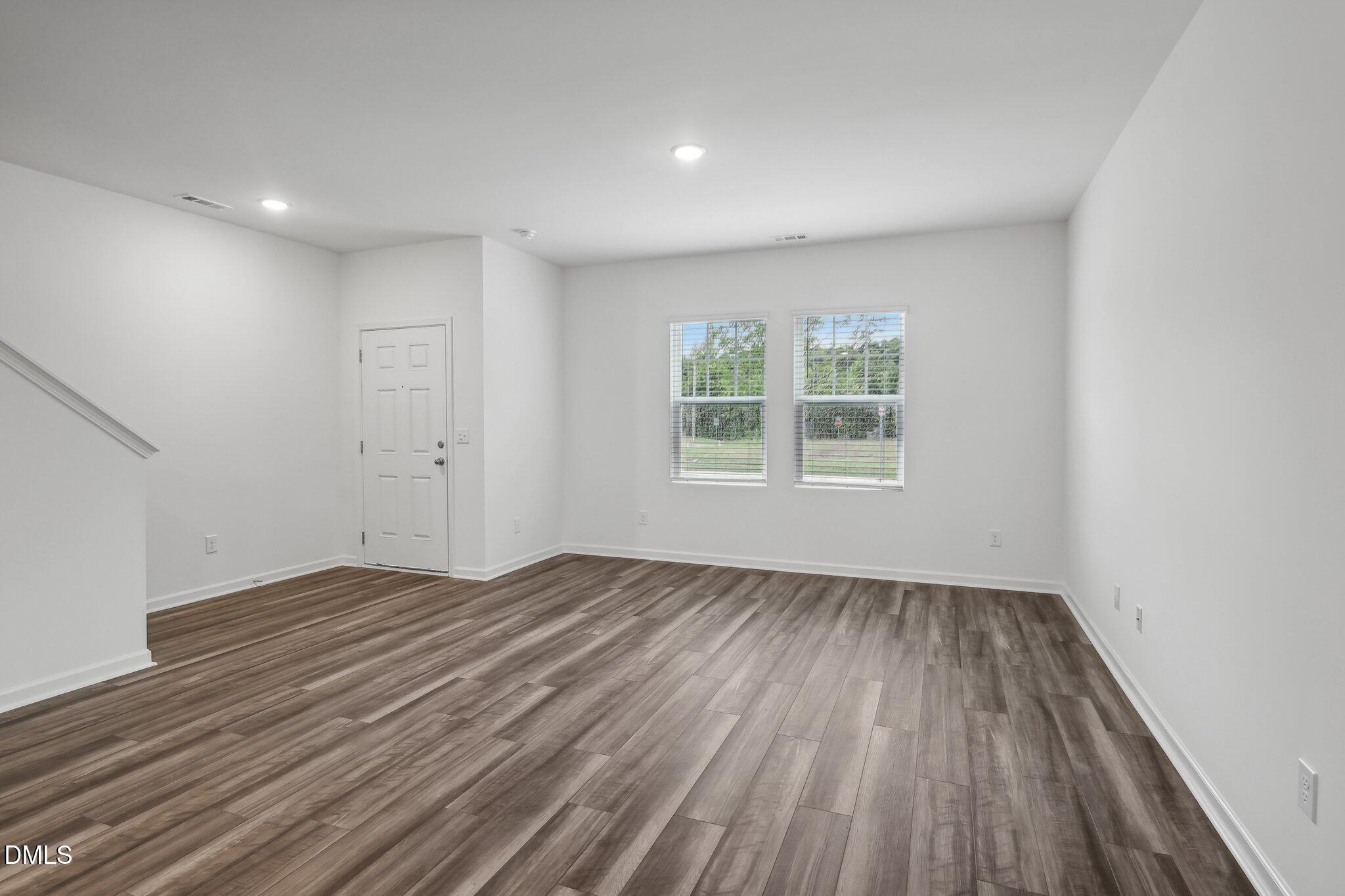 3126 Fulong Drive Durham, NC 27704 - Photo 15 of 36 Glen Crossing Dr-012