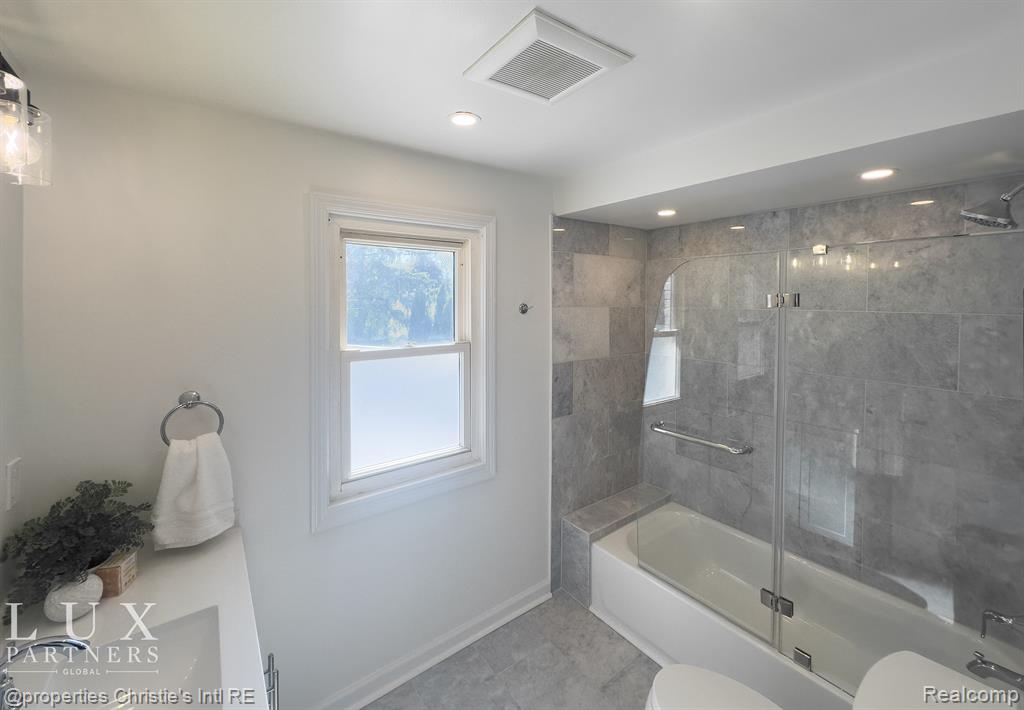 1389 Audubon Road Grosse Pointe Park, MI 48230 - Photo 19 of 26