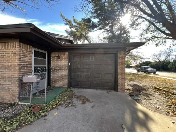 $1,100 | 6903 Hartford Avenue, Lubbock, TX 79413