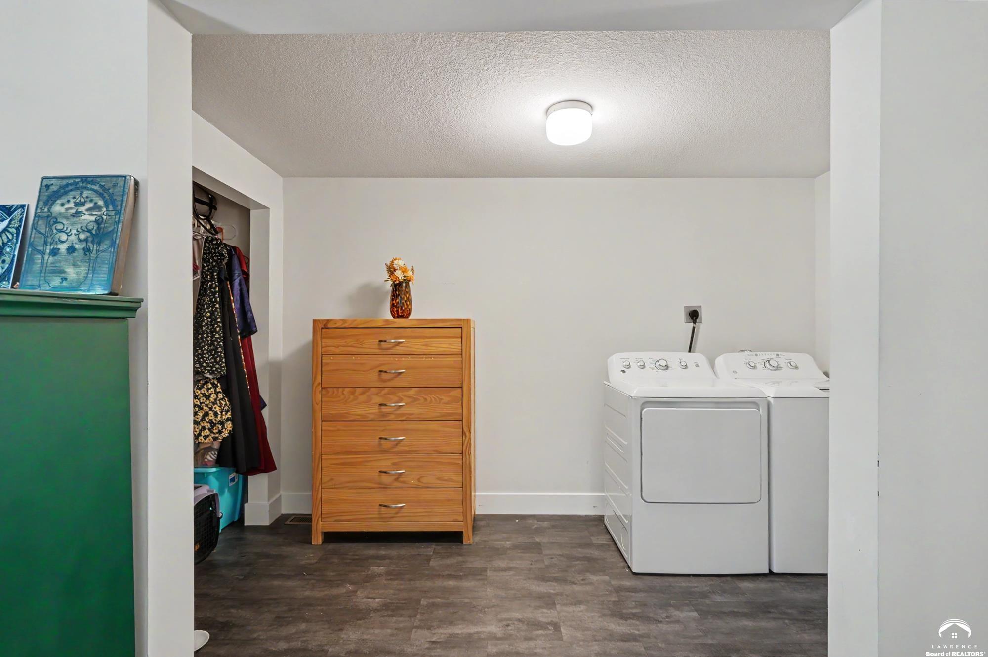 630 North 5th Street Lawrence, KS 66044 - Photo 17 of 40
