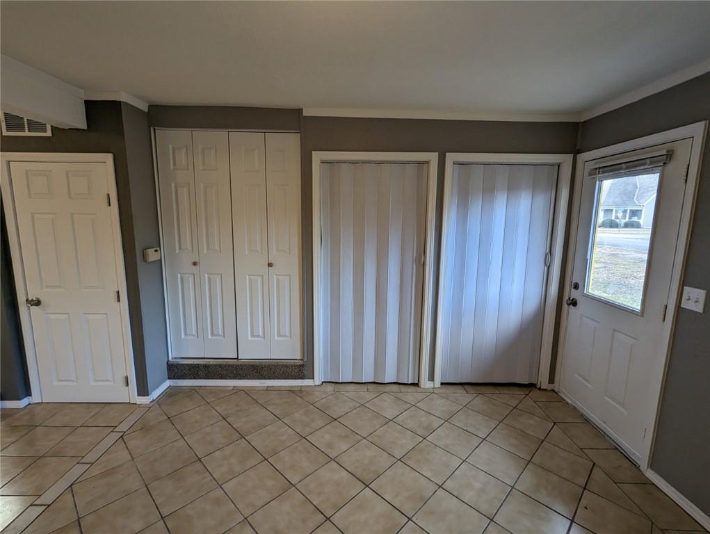 184 West Center Street Peculiar, MO 64078 - Photo 26 of 36