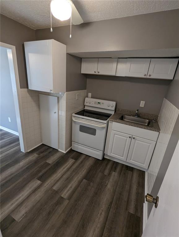 184 West Center Street Peculiar, MO 64078 - Photo 9 of 36