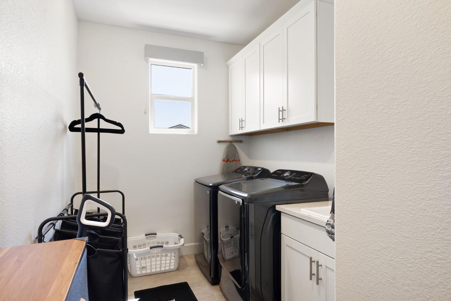 925 Rumba Court Roseville, CA 95747 - Photo 23 of 34
