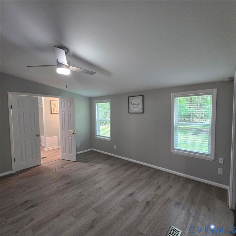 4535 Old Shore Road Blackstone, VA 23824 - Photo 4 of 30