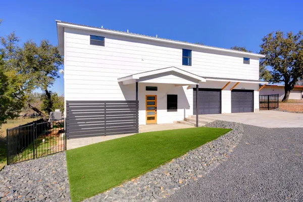 $2,500 | 4100 Rm 690, Burnet, TX 78611