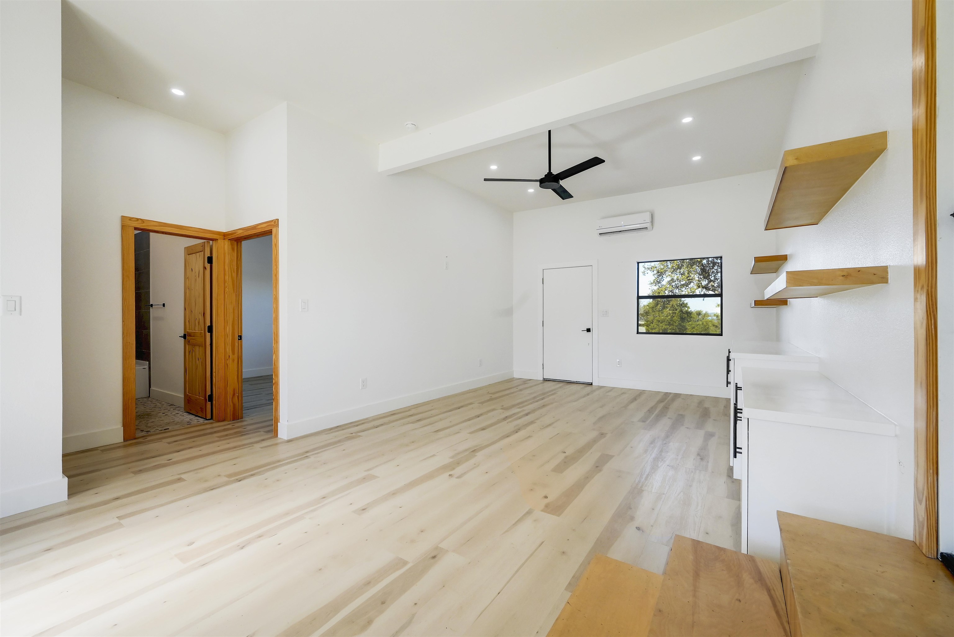 4100 Rm 690 Burnet, TX 78611 - Photo 21 of 29