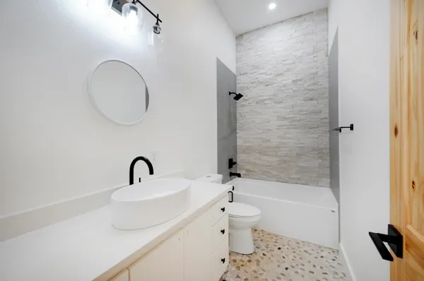 $2,500 | 4100 Rm 690, Burnet, TX 78611