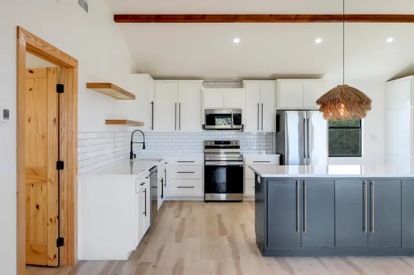 $2,500 | 4100 Rm 690, Burnet, TX 78611