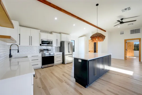 $2,500 | 4100 Rm 690, Burnet, TX 78611