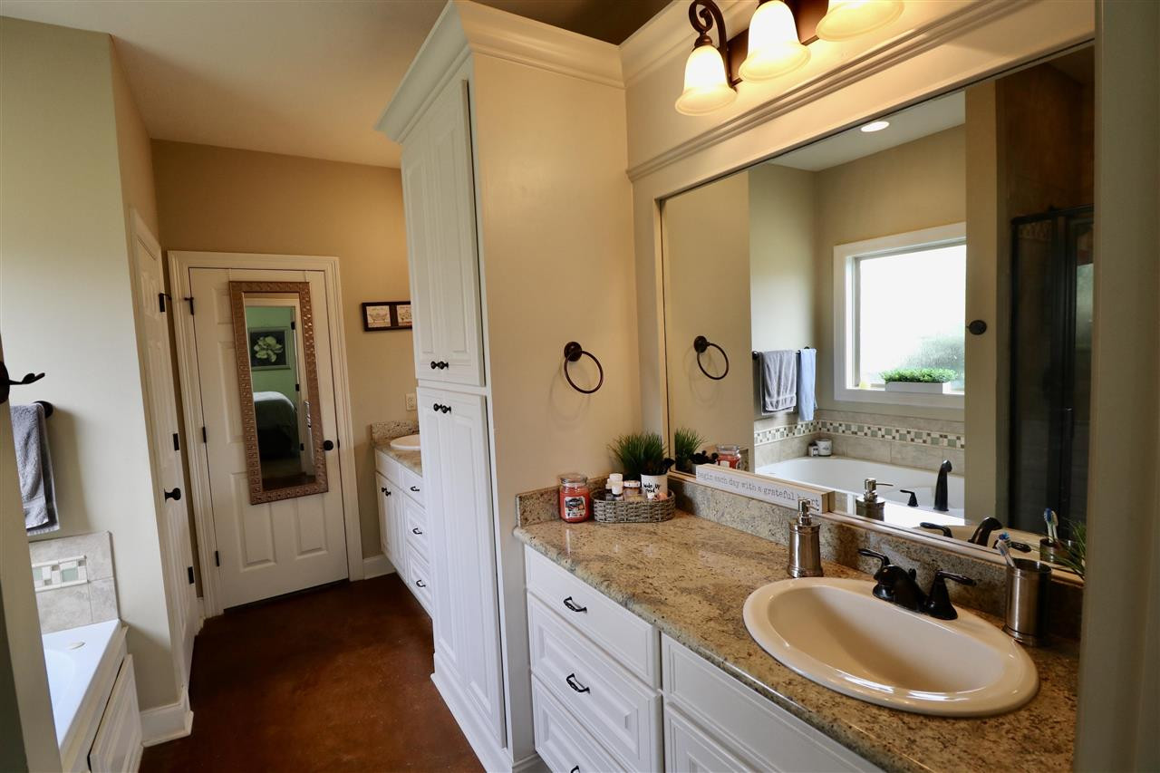 112 Rhodes Lane Canton, MS 39046 - Photo 17 of 26 Photo 17