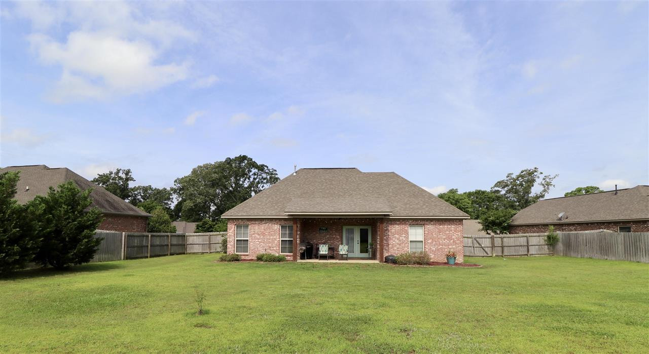 112 Rhodes Lane Canton, MS 39046 - Photo 4 of 26 Photo 4