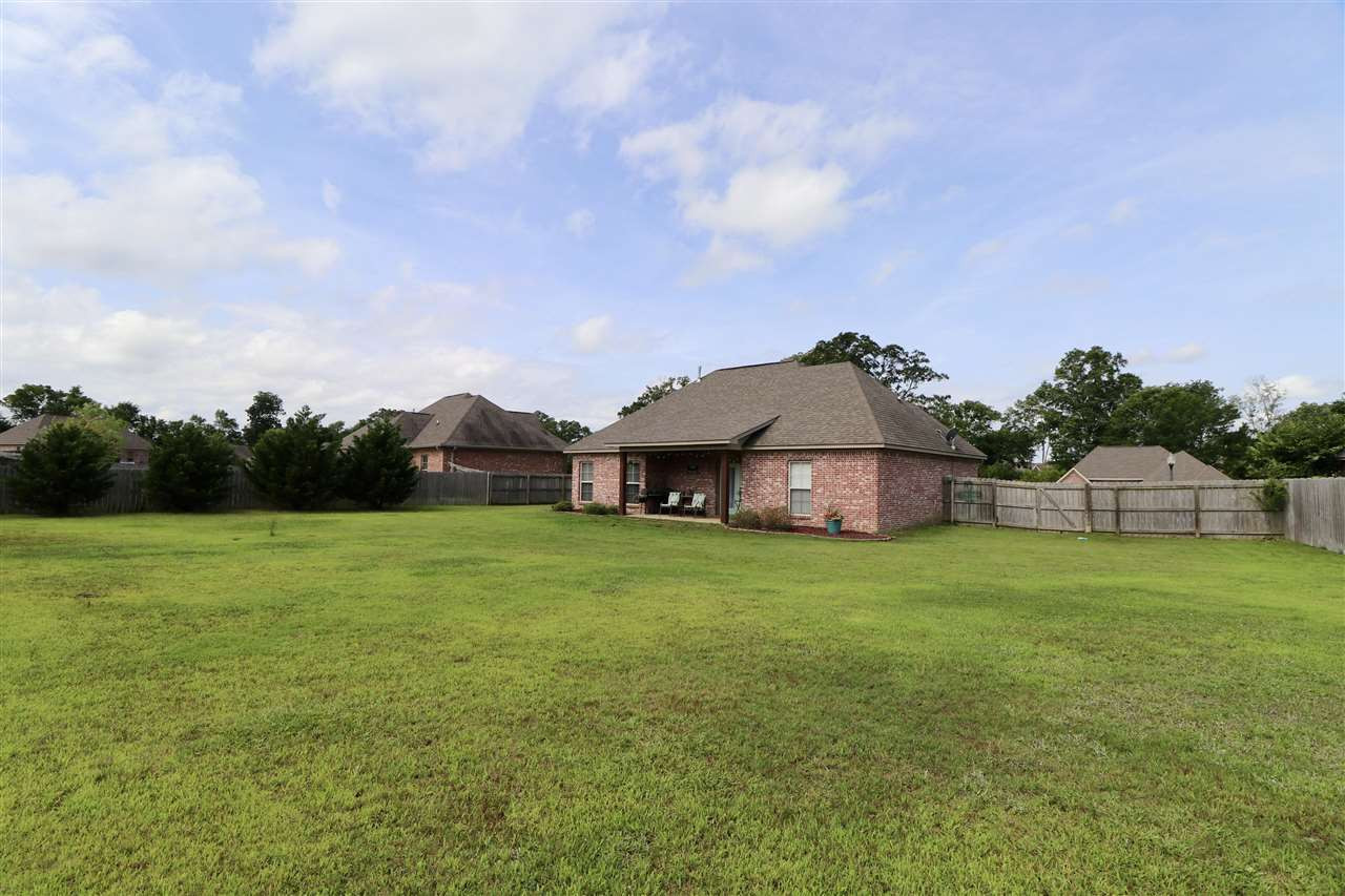 112 Rhodes Lane Canton, MS 39046 - Photo 5 of 26 Photo 5