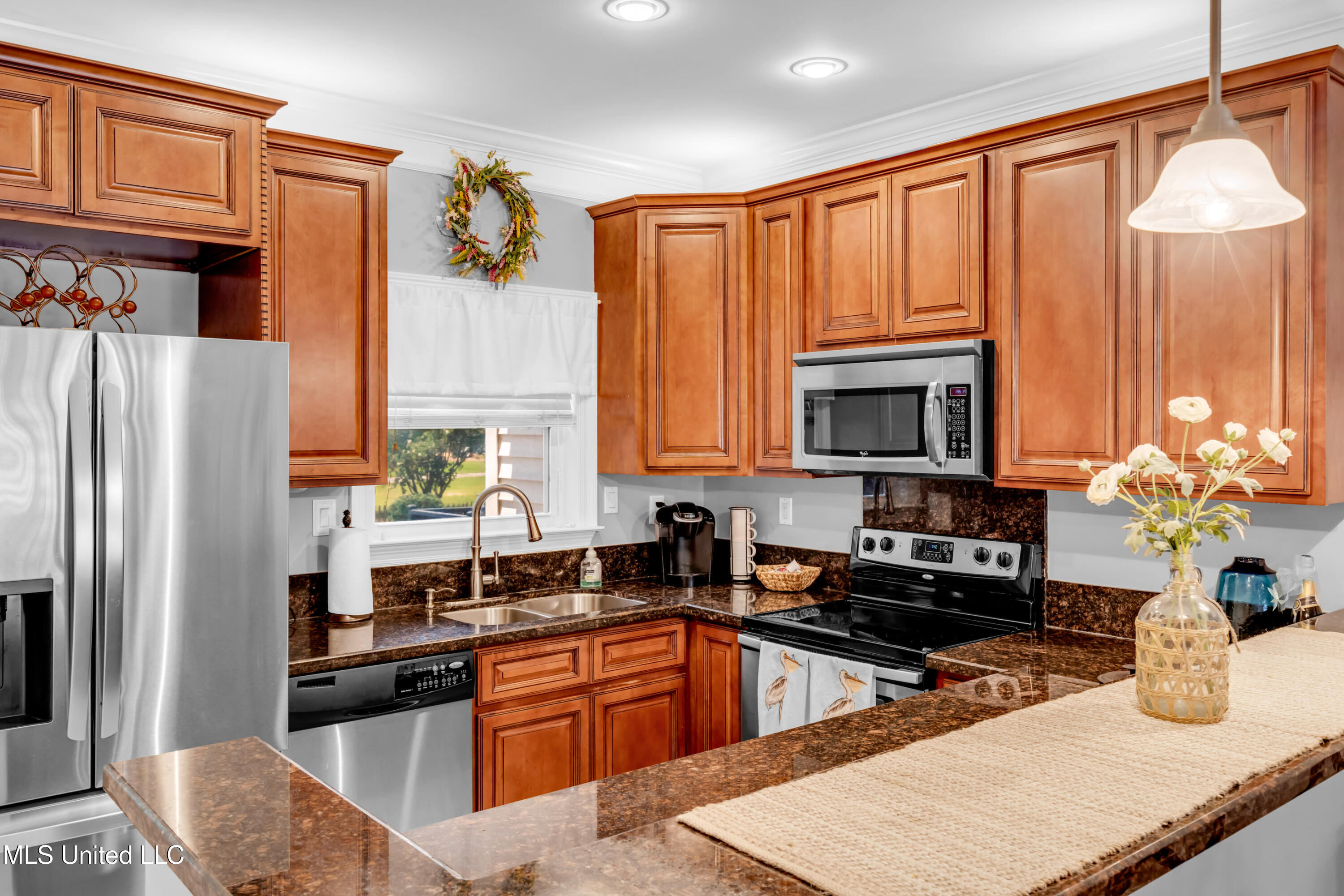 548 West Beach Boulevard, Unit 141 Pass Christian, MS 39571 - Photo 12 of 34 548BeachBlvd#141-9