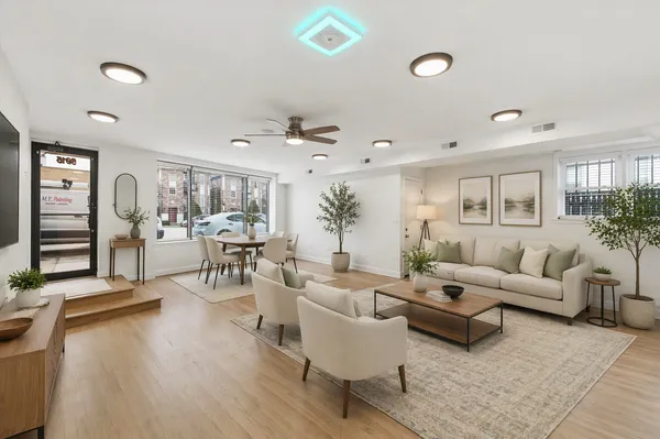 $2,000 | 5915 North Milwaukee Avenue, Unit G, Chicago, IL 60646