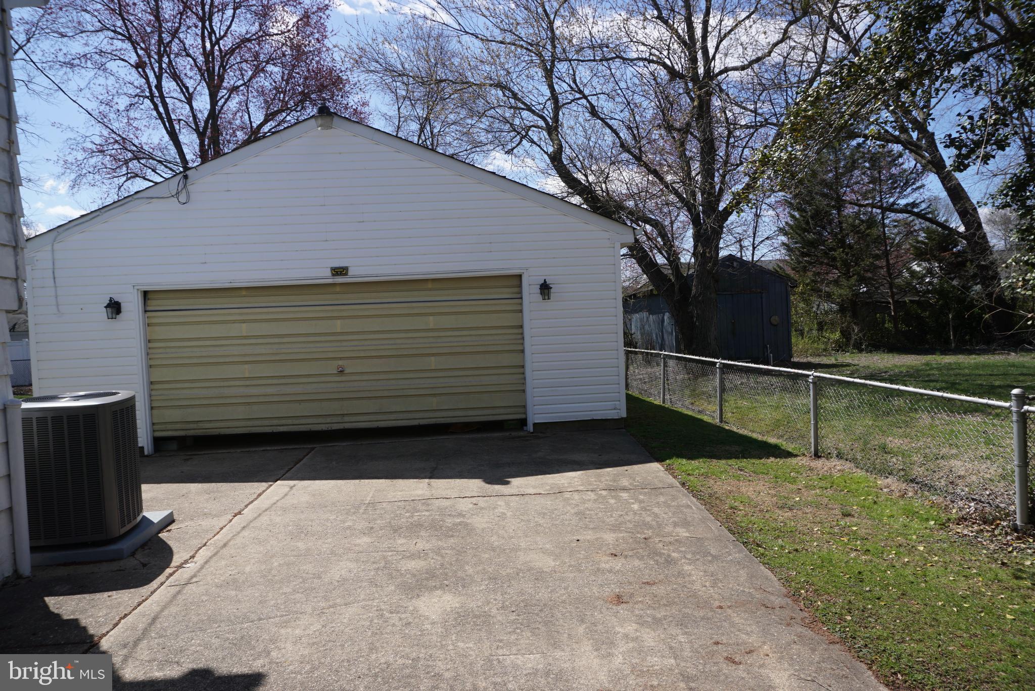 3007 Ogletown Road Newark, DE 19713 - Photo 6 of 25 a view of a house with a yard