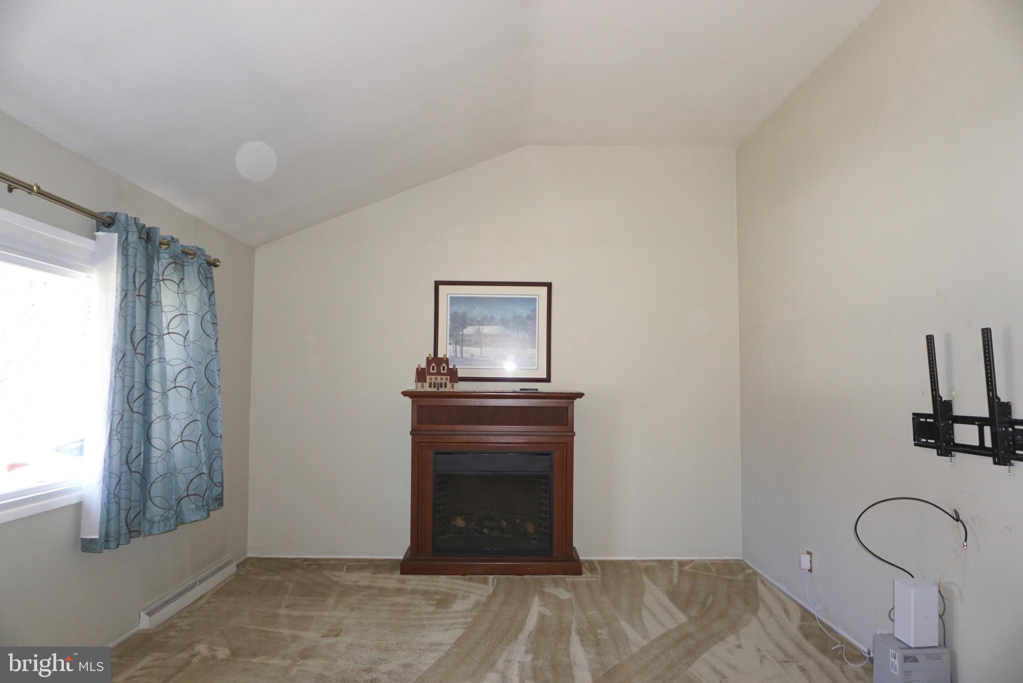 3007 Ogletown Road Newark, DE 19713 - Photo 8 of 25 a view of workspace with wooden floor