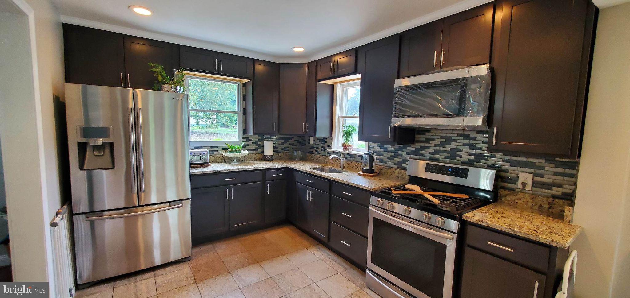 6802 Woodland Road Morningside, MD 20746 - Photo 4 of 20 Gallery Image 4