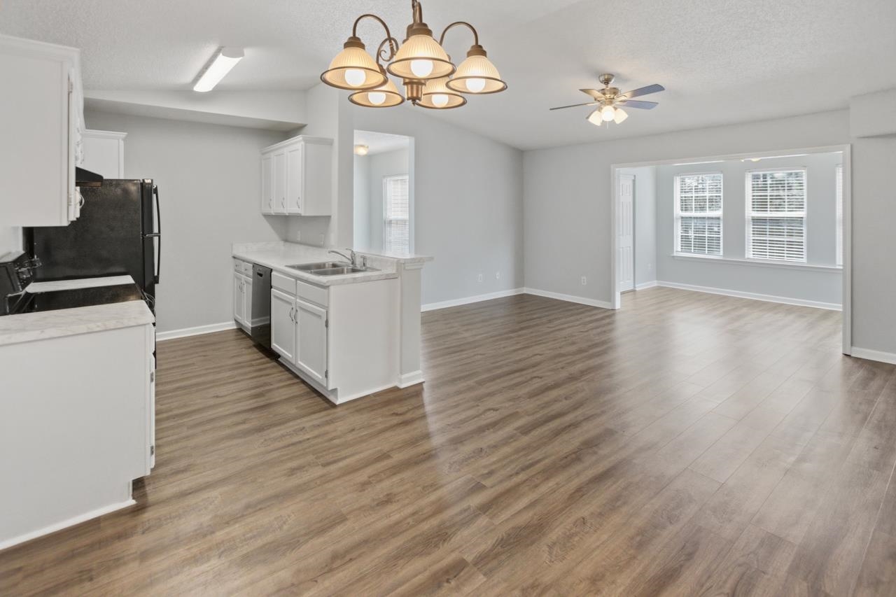8562 Hopkins Circle, Unit E Surfside Beach, SC 29575 - Photo 11 of 31