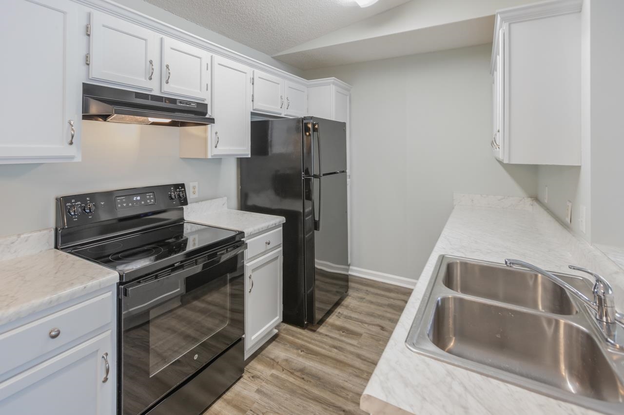 8562 Hopkins Circle, Unit E Surfside Beach, SC 29575 - Photo 14 of 31