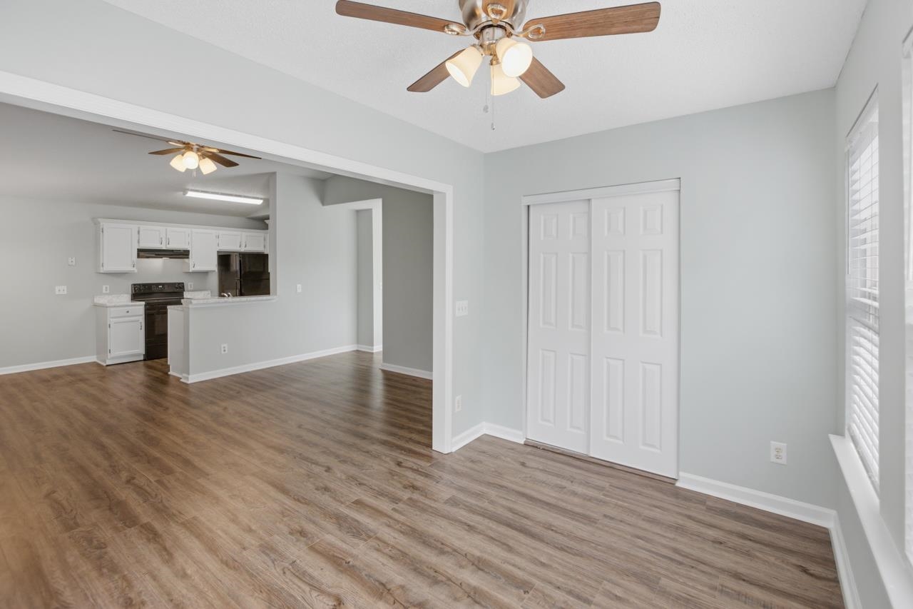 8562 Hopkins Circle, Unit E Surfside Beach, SC 29575 - Photo 7 of 31