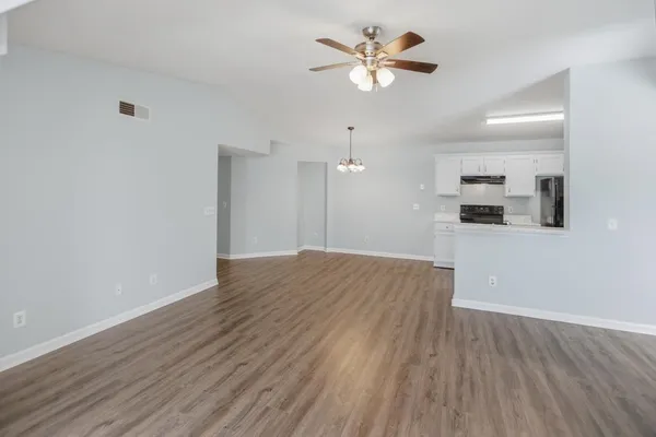 $179,900 | 8562 Hopkins Circle, Unit E, Surfside Beach, SC 29575