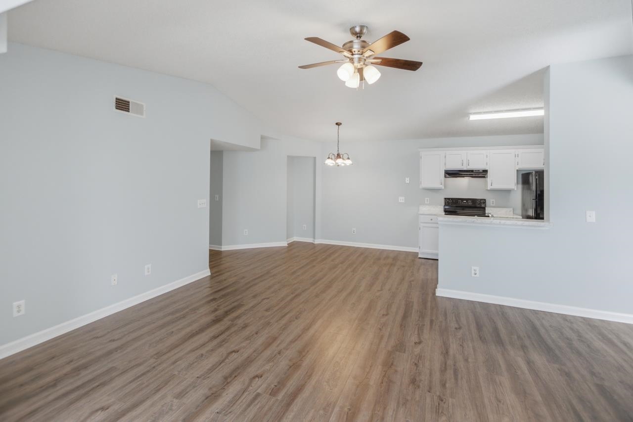 8562 Hopkins Circle, Unit E Surfside Beach, SC 29575 - Photo 9 of 31