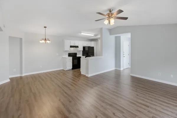 $179,900 | 8562 Hopkins Circle, Unit E, Surfside Beach, SC 29575