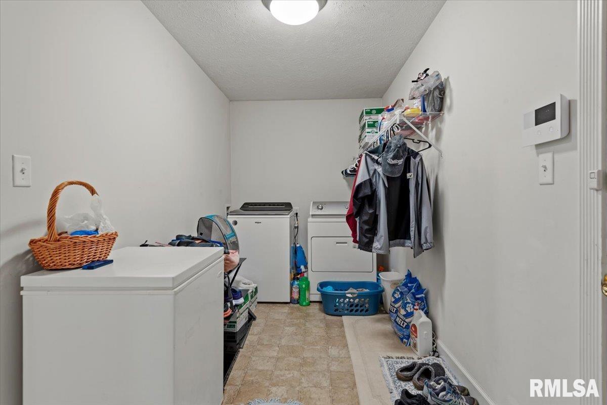 3817 Sugar Loaf Drive Springfield, IL 62711 - Photo 24 of 30