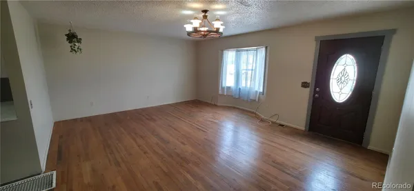 $2,400 | 30360 Us-24 Buena Vista, Buena Vista, CO 81211