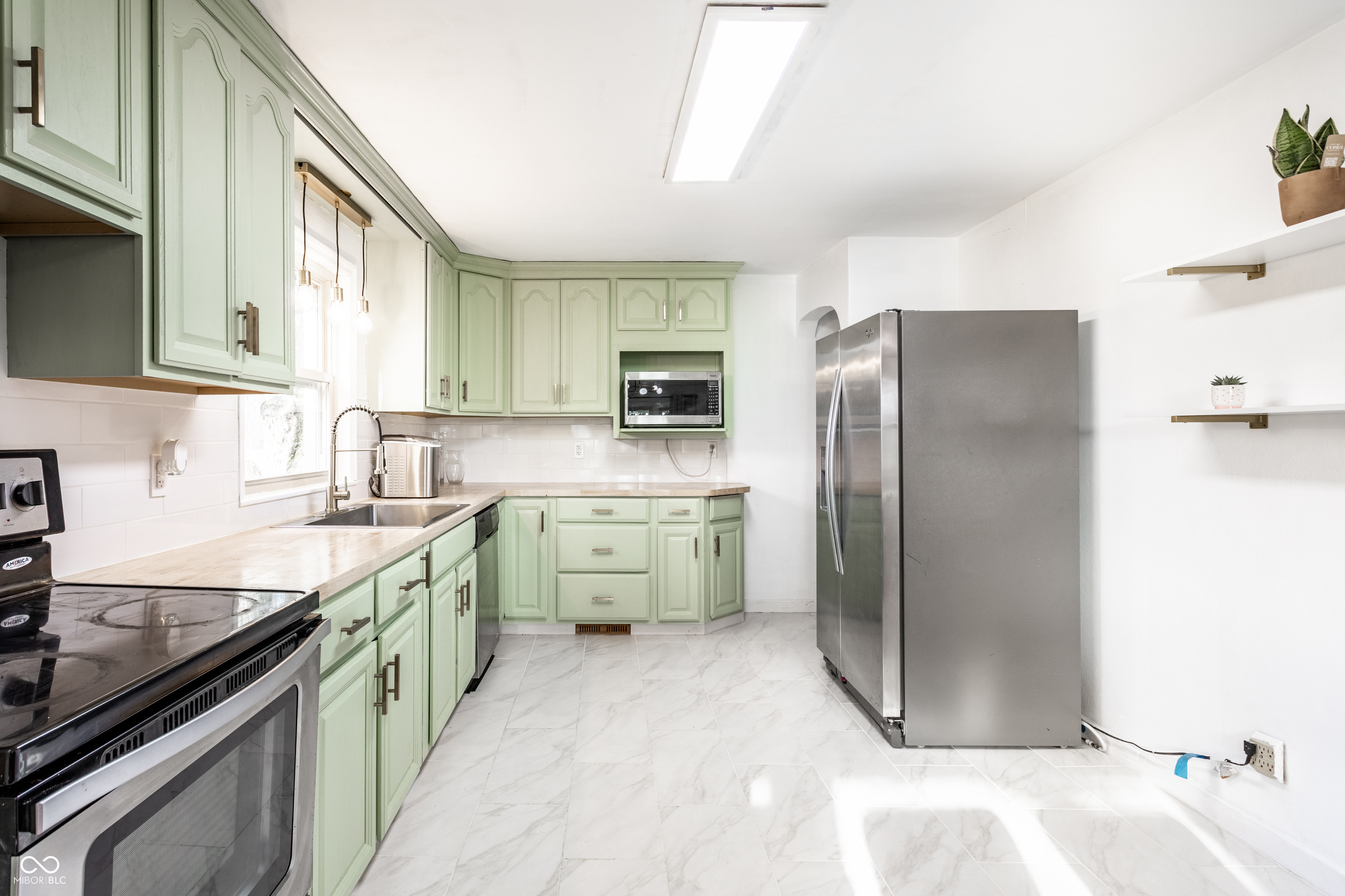 7230 Indian Lake Road Indianapolis, IN 46236 - Photo 10 of 29